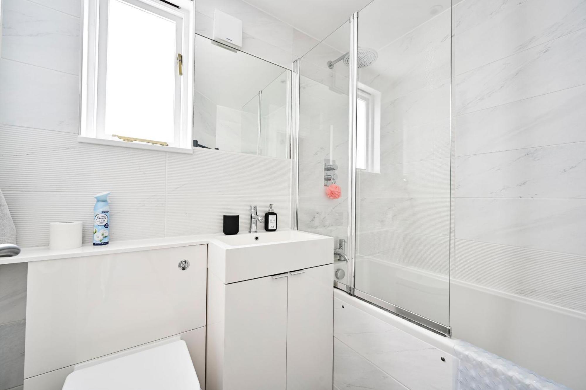 דירות לונדון New Chic 3-Bed Flat In Clapham מראה חיצוני תמונה